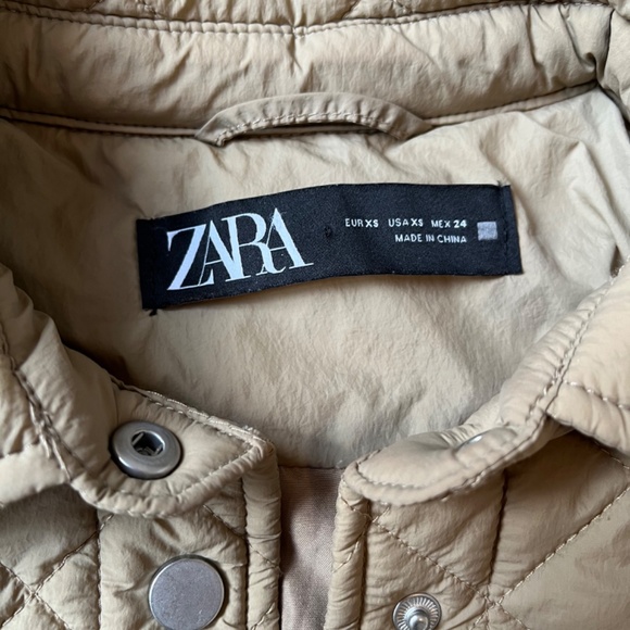 Zara Oversized Diamond Quilted Jacket Tan Gold Snap Closure Elevated Sz XS - Picture 5 of 6